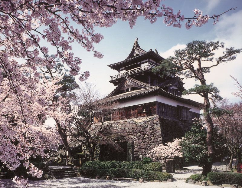 Maruoka Castle
