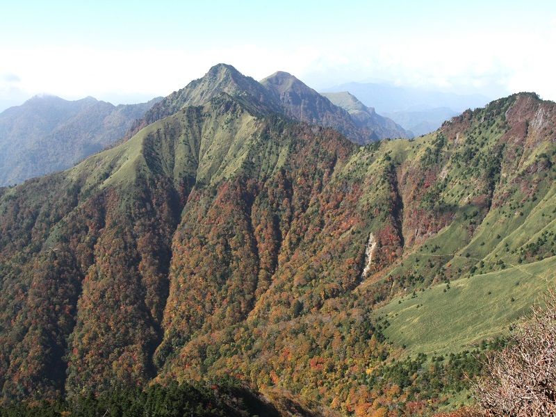 石锤山