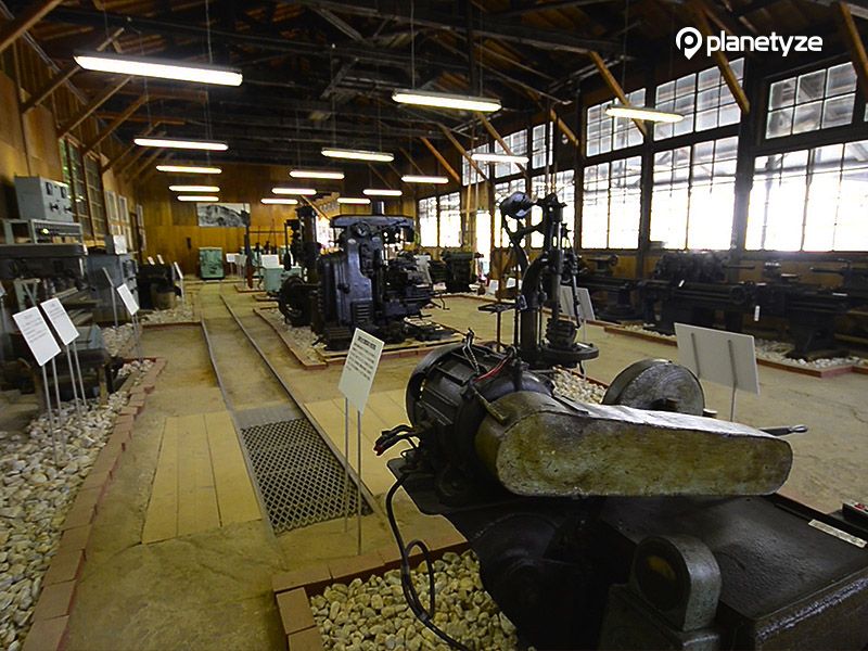 Sado Gold Mine: Meiji Government-controlled mine (Doyu Tunnel) Course