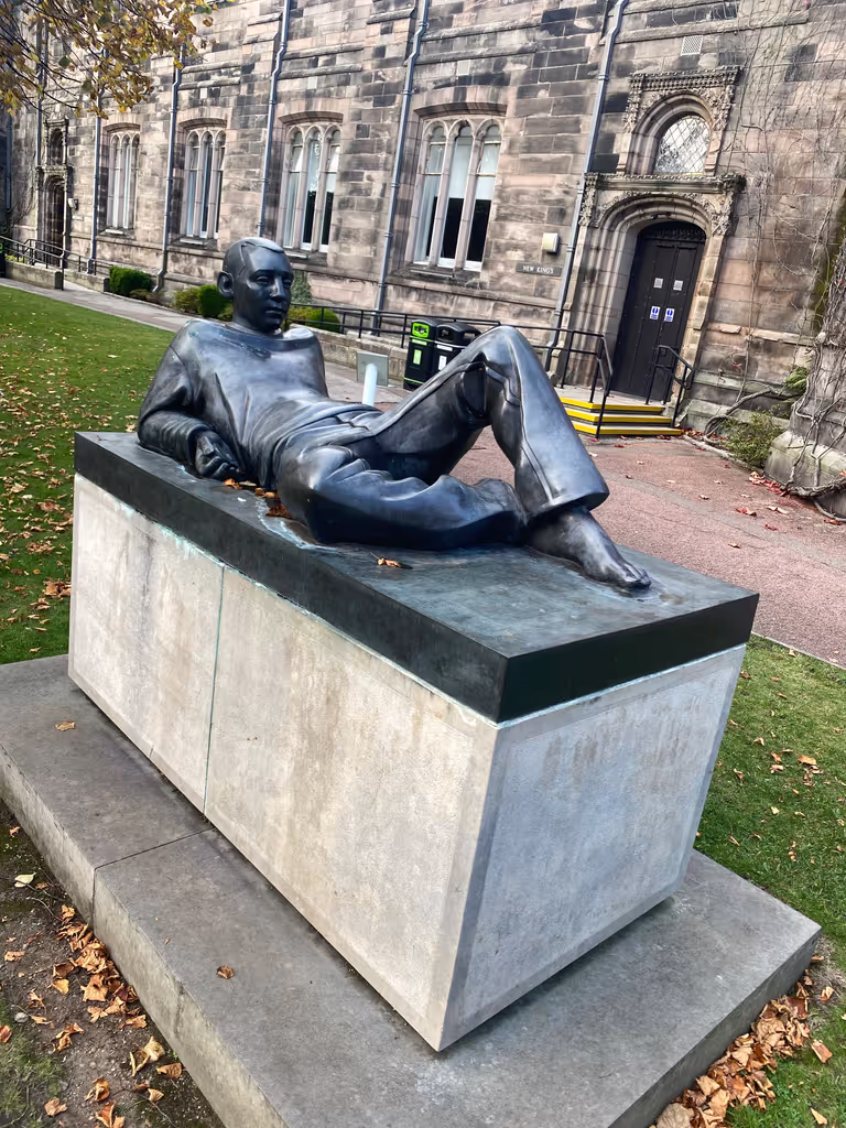 Aberdeen City Private Tour - 