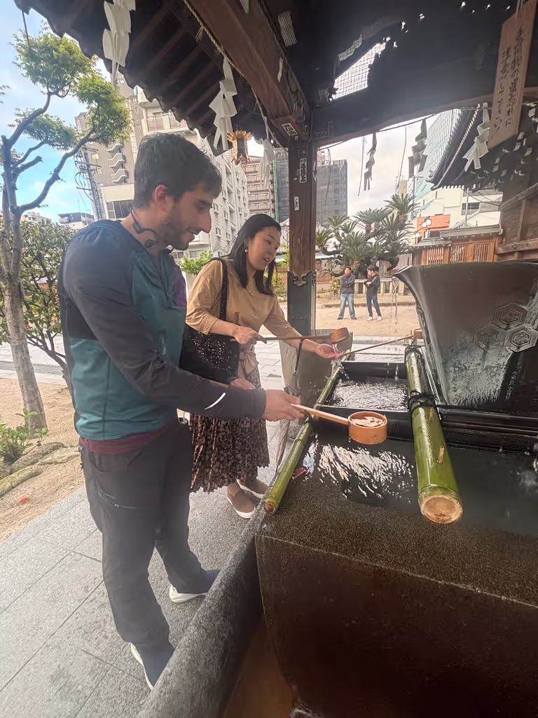 Fukuoka Private Tour - I will carefully explain the proper etiquette.
