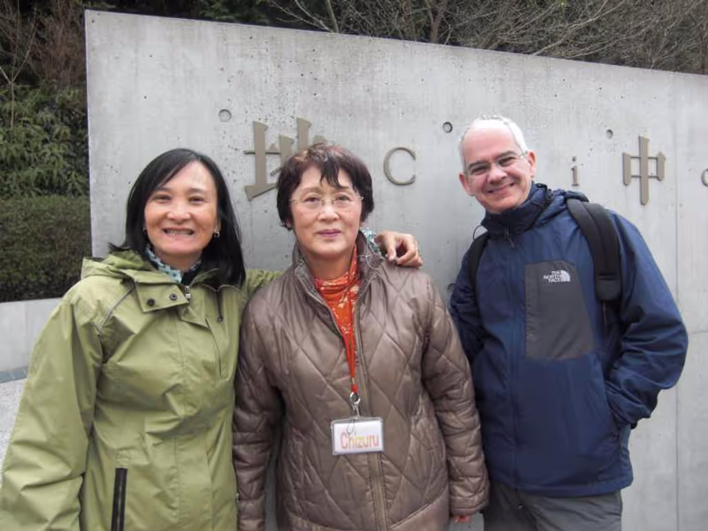 Fukuoka Private Tour - With  travelers from  Brazil @ in front of the Chichu Art Museum
