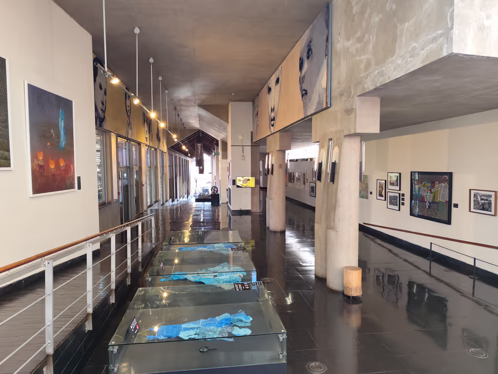 Gauteng Private Tour - The Constitutional Court Art gallery