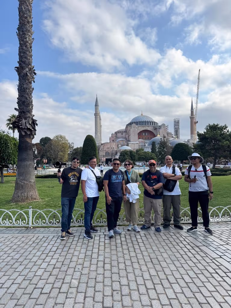 Istanbul Private Tour - In front of Hagia Sophia