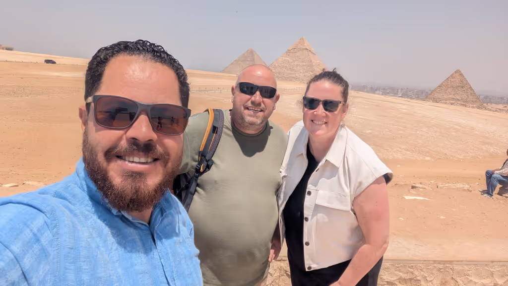 Minya Private Tour - Giza pyramids 
