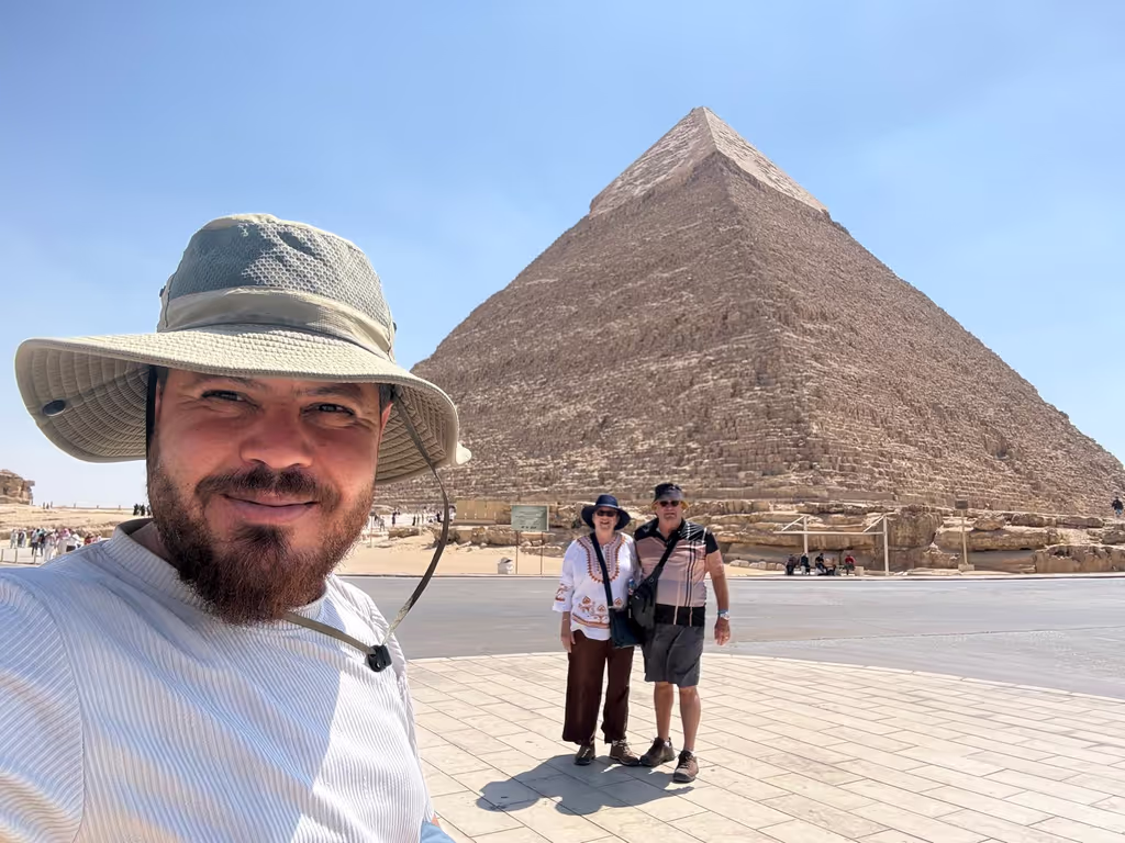 Minya Private Tour - Giza pyramids 