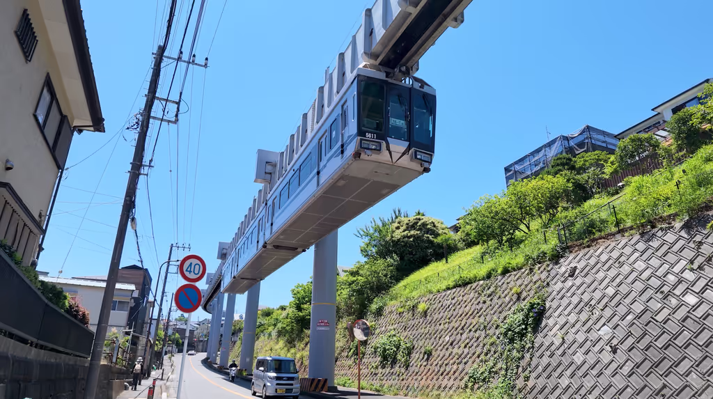 Kamakura Private Tour - The "Flying" Shonan Monorail