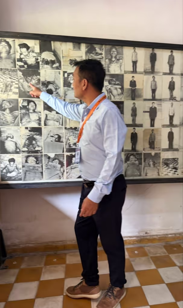 Phnom Penh Private Tour - Telling travelers about Genocide Museum