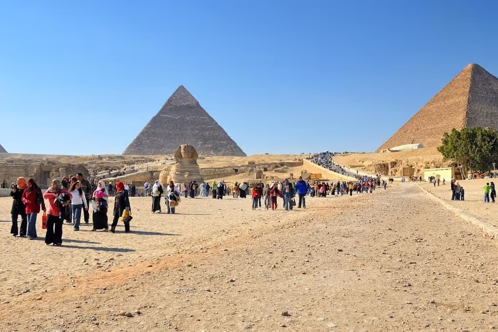 Luxor Private Tour - Visit the Great Pyramids of Giza