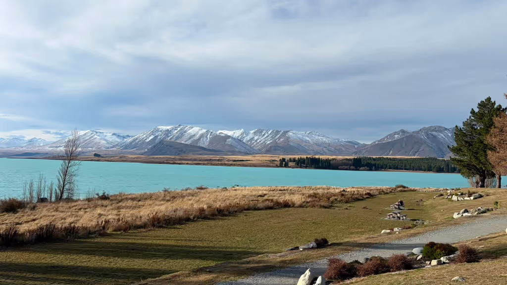 Christchurch Private Tour - Lake tekapo