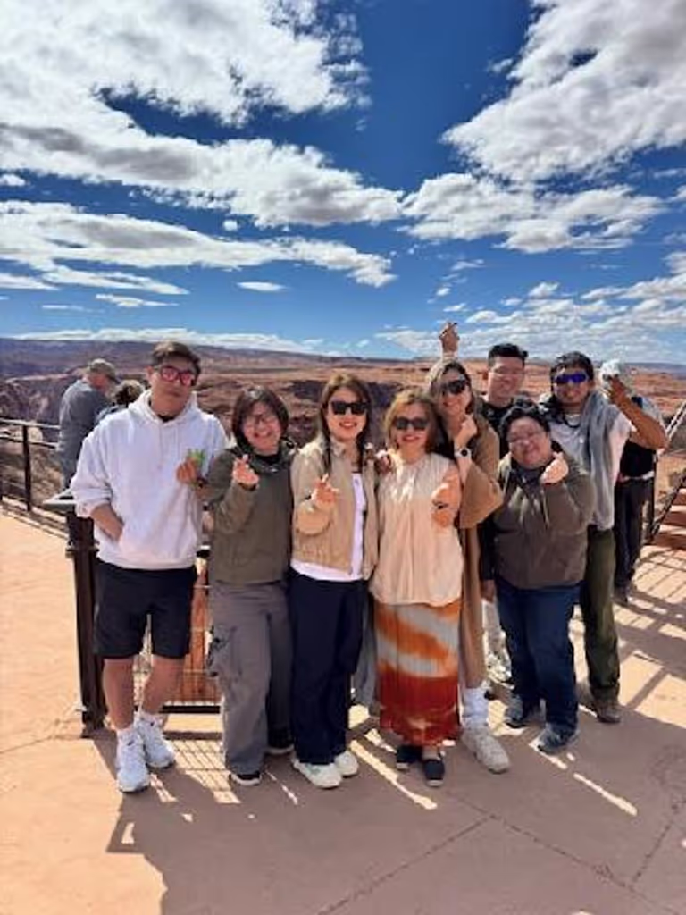 Las Vegas Private Tour - Horseshoe Bend with tour guide - Andy