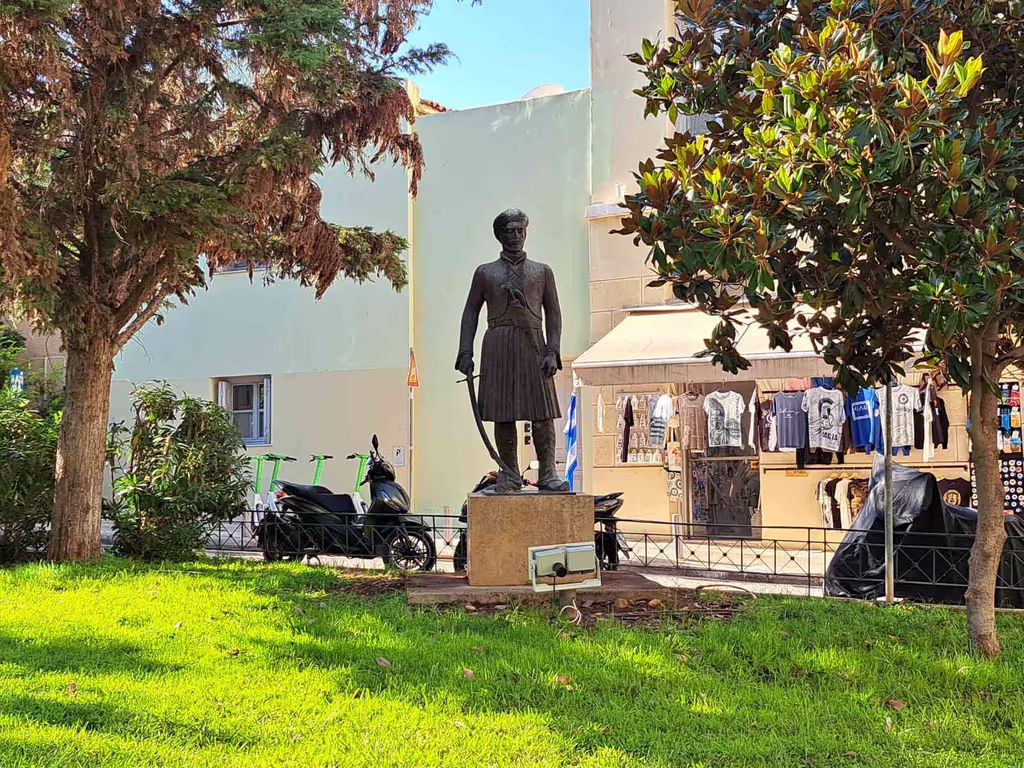 Attiki Private Tour - Plaka Area