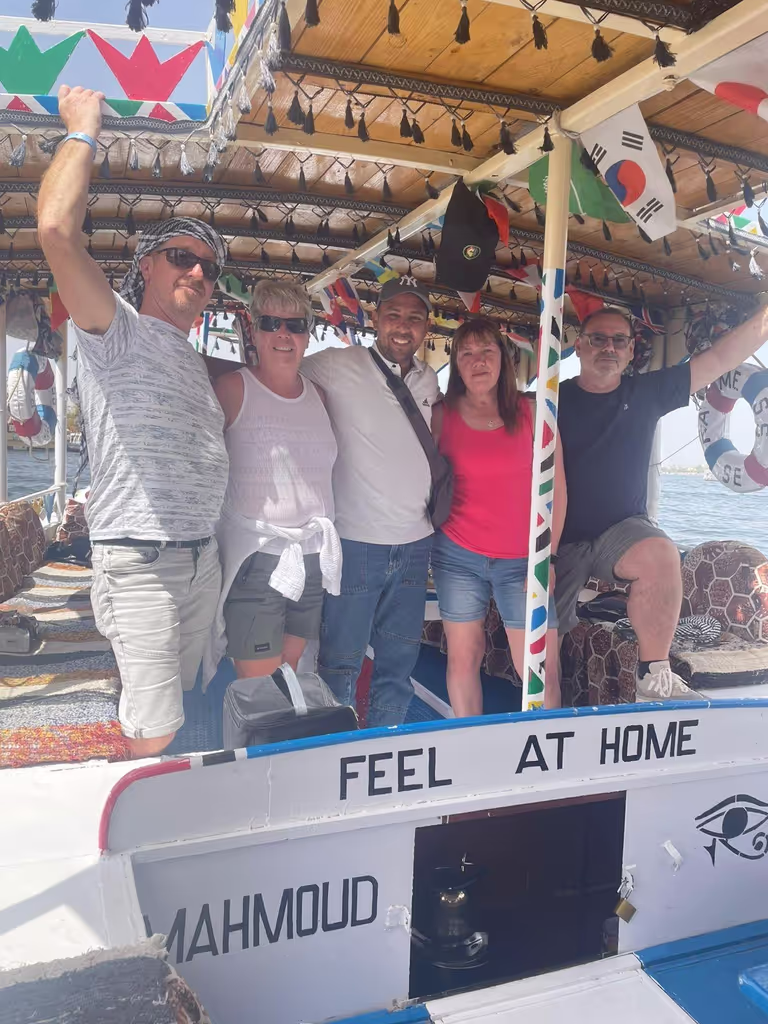 Luxor Private Tour - Private Nilfahrt mit deutschsprachigem Guide in Luxor. Entspannen Sie auf dem Boot und erleben Sie Ägypten hautnah.`