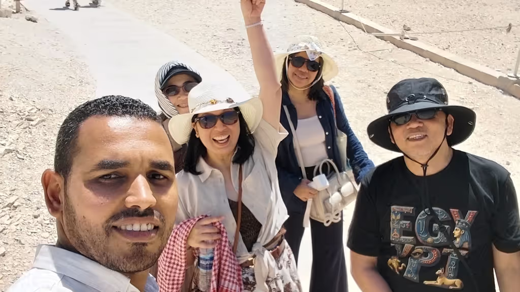 Luxor Private Tour - Valley of the Queens. 