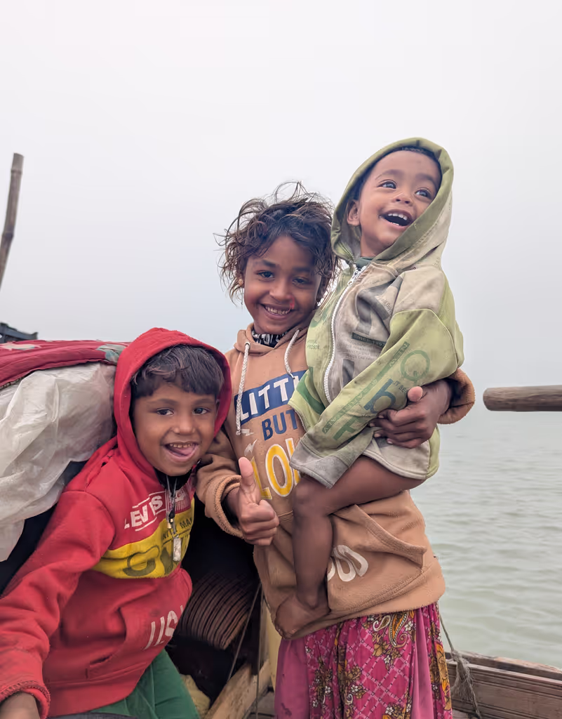 Dhaka Private Tour - Nomadic Family in Bangladesh