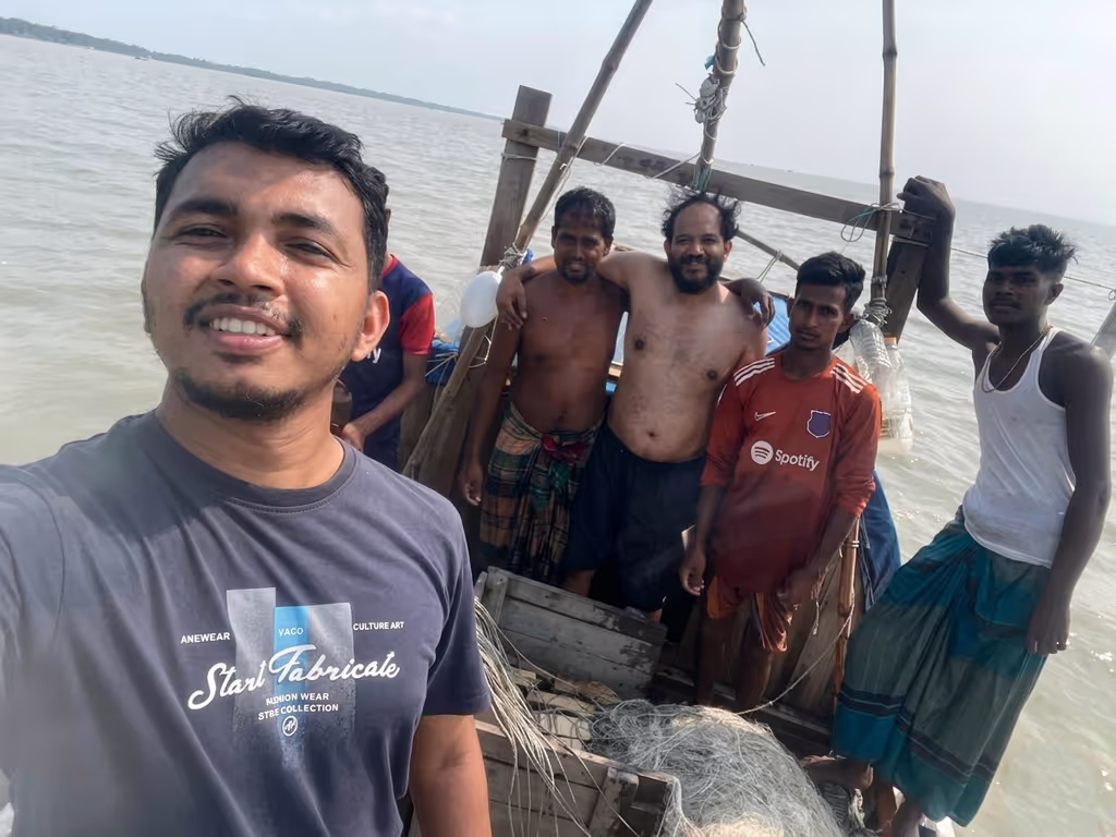 Dhaka Private Tour - Exploring Fisherman life 
