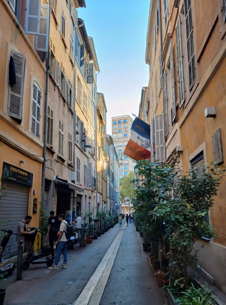 Marseille Private Tour - The memorial of the Marseillaise in Belsunce, the site commemorates both the french national hymn and the Club de la Rue Thubaneau, an influential intellectual circle that shaped much of the revolutionary movement in the south. 