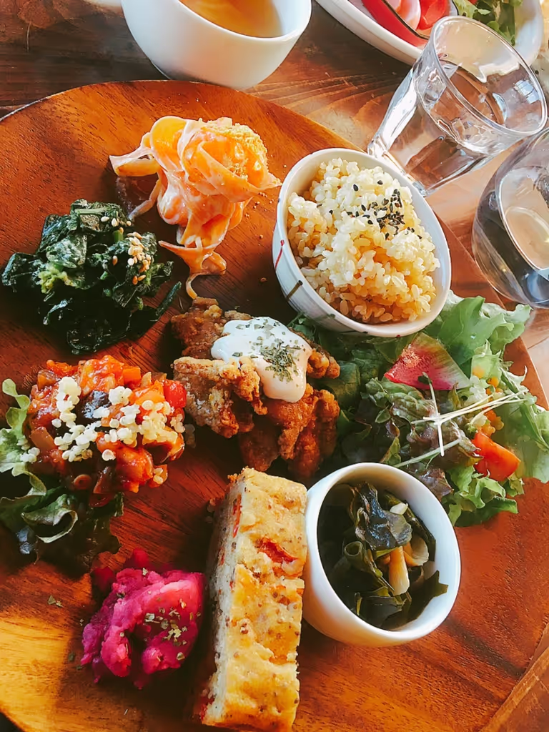 Osaka Private Tour - Beautiful old capital Kyoto has beautiful vegan meal restaurant!
