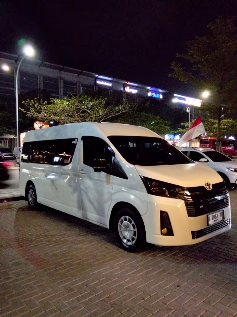 Jakarta Private Tour - Hiace Premio