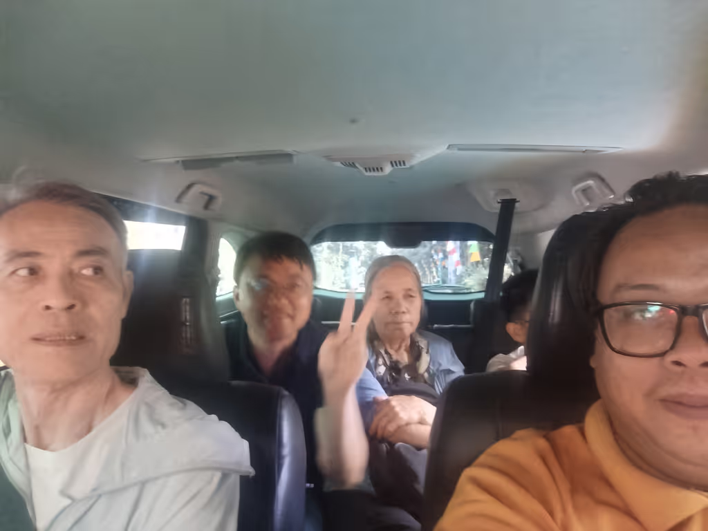 Jakarta Private Tour - Our Custumer 