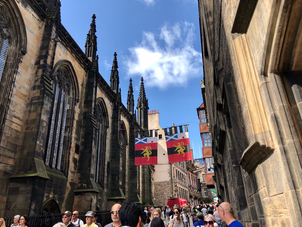 Edinburgh Private Tour - Castlehill, Royal Mile, Edinburgh