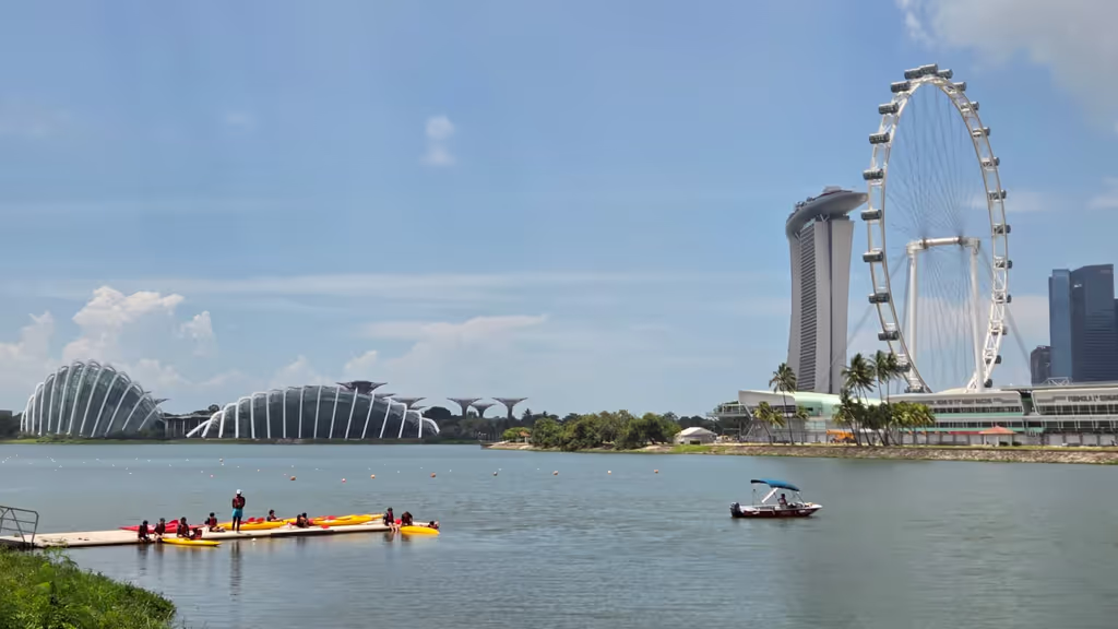 Singapore Private Tour - See Singapore from a different angle