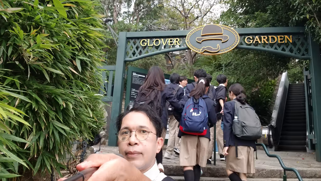 Nagasaki Private Tour - Glover Garden's entrance gate