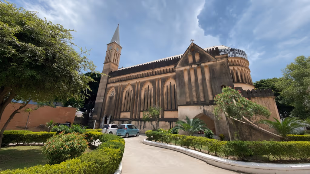 Zanzibar Private Tour - Explore the History and Architecture of Stone Town Walk through the historic streets of Stone Town and discover Zanzibar's fascinating blend of African, Arab, Indian, and European influences. Visit important historical landmarks and learn about the island's unique cultural heritage.