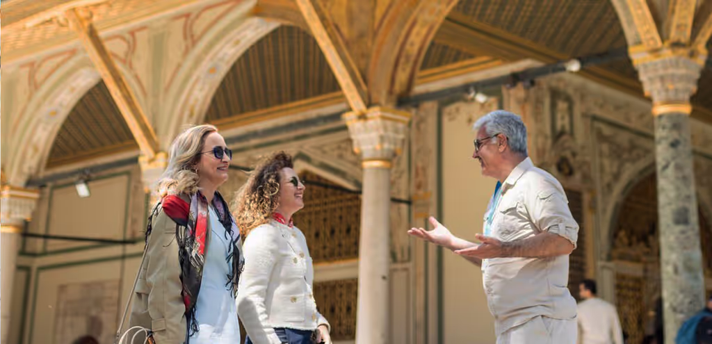 Istanbul Private Tour - Tour guide Ali palace 5