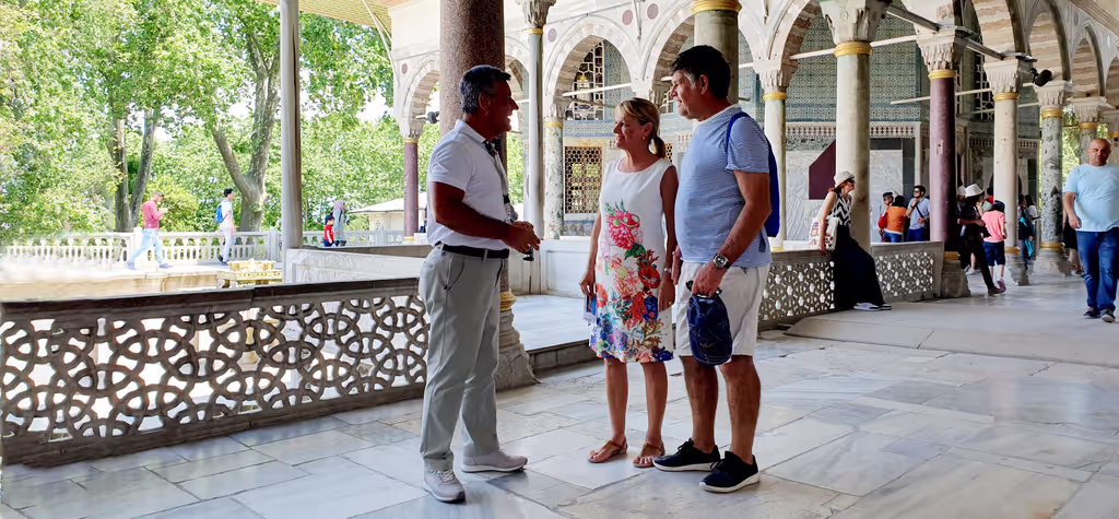 Istanbul Private Tour - Tour guide Ali palace 12