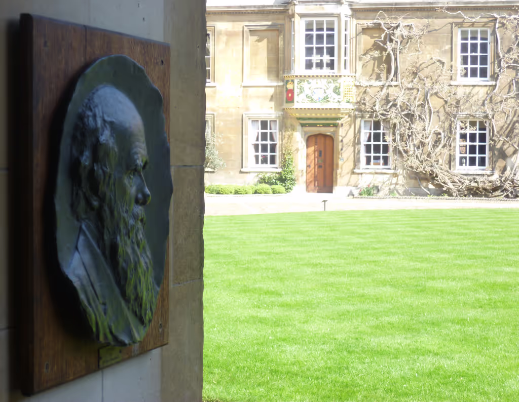 Cambridge Private Tour - Christ's where Charles Darwin studied