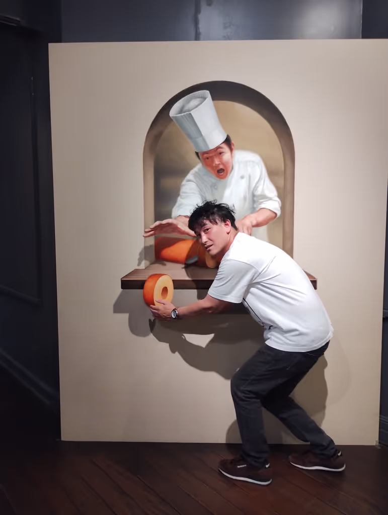 Osaka Private Tour - Trick Art Museum in Kobe