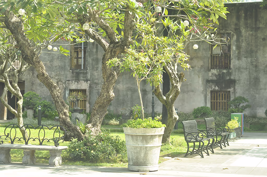 Manila Private Tour - Intramuros interior