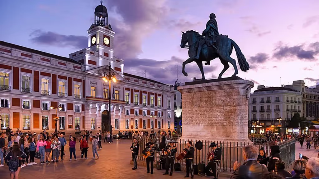 Madrid Private Tour - Puerta del Sol.