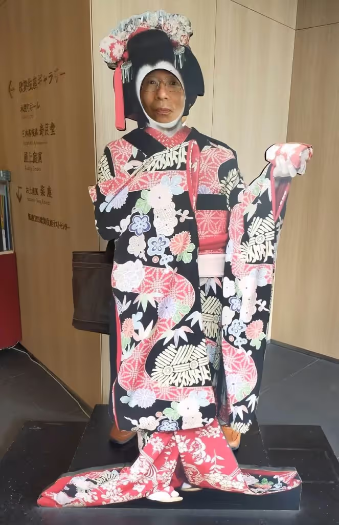 Kanagawa Private Tour - Kabuki-za Gallery (2022-06-10)