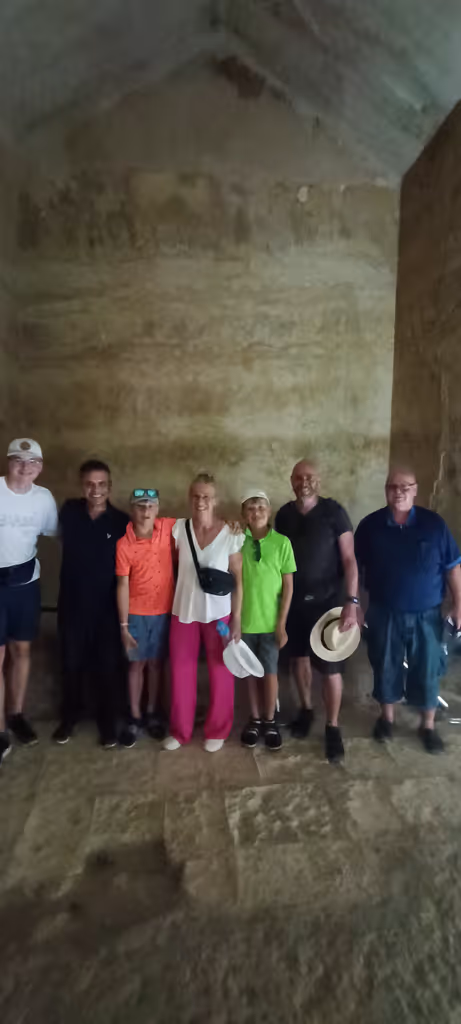 Giza Private Tour - inside the pyramid 