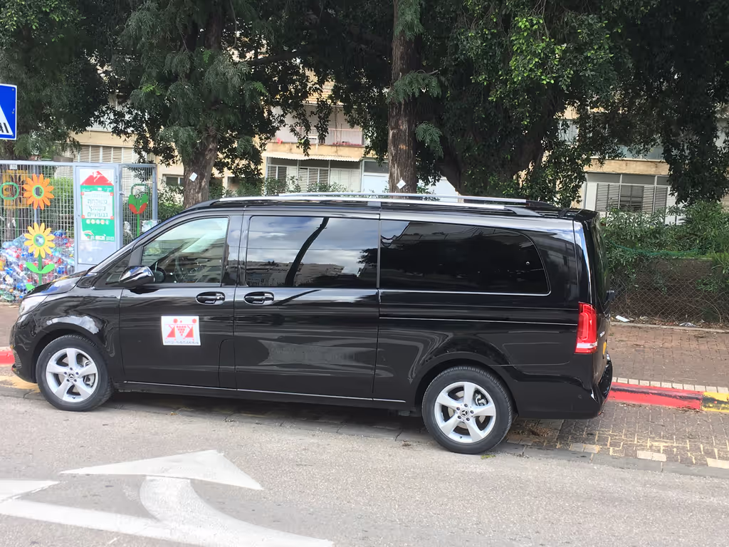 Tel Aviv Private Tour - Luxury air conditioned 7 seater