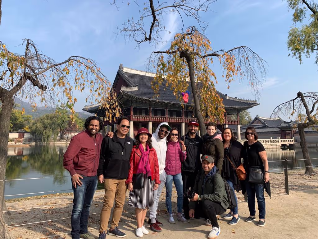 Seoul Private Tour - A pavilion at Gyeongbok palace
