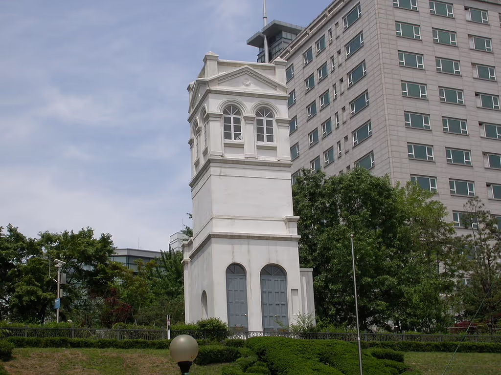 Seoul Private Tour - Former Russian embassy in Seoul