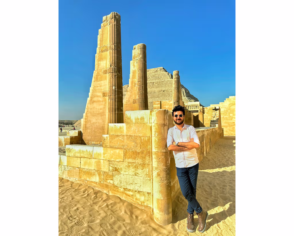 Cairo Private Tour - Pyramid of Djoser at saqqara pyramid complex