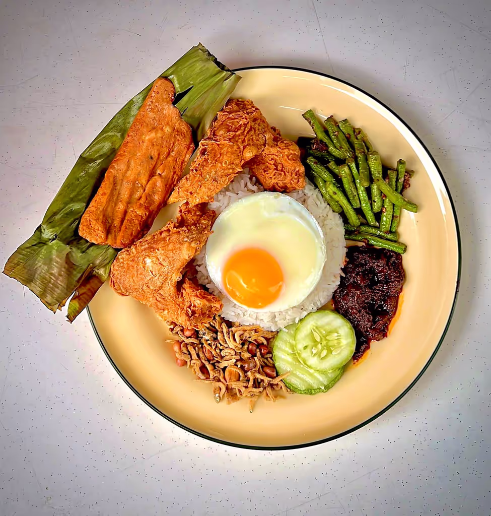 Singapore Private Tour - Street Food Nasi Lemak 