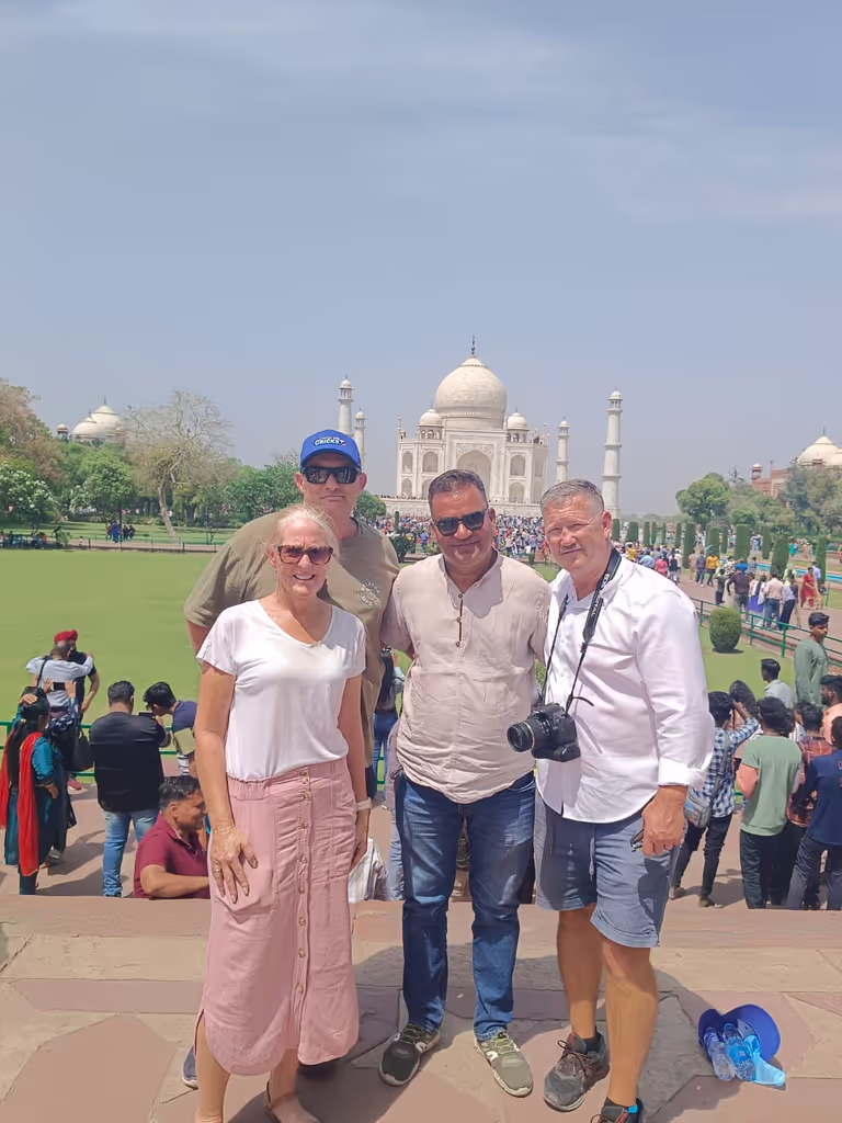 Delhi Private Tour - Moments at Taj