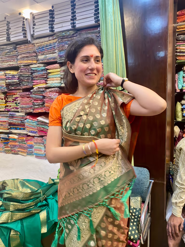 Varanasi Private Tour - Visit to the weaver’s district 