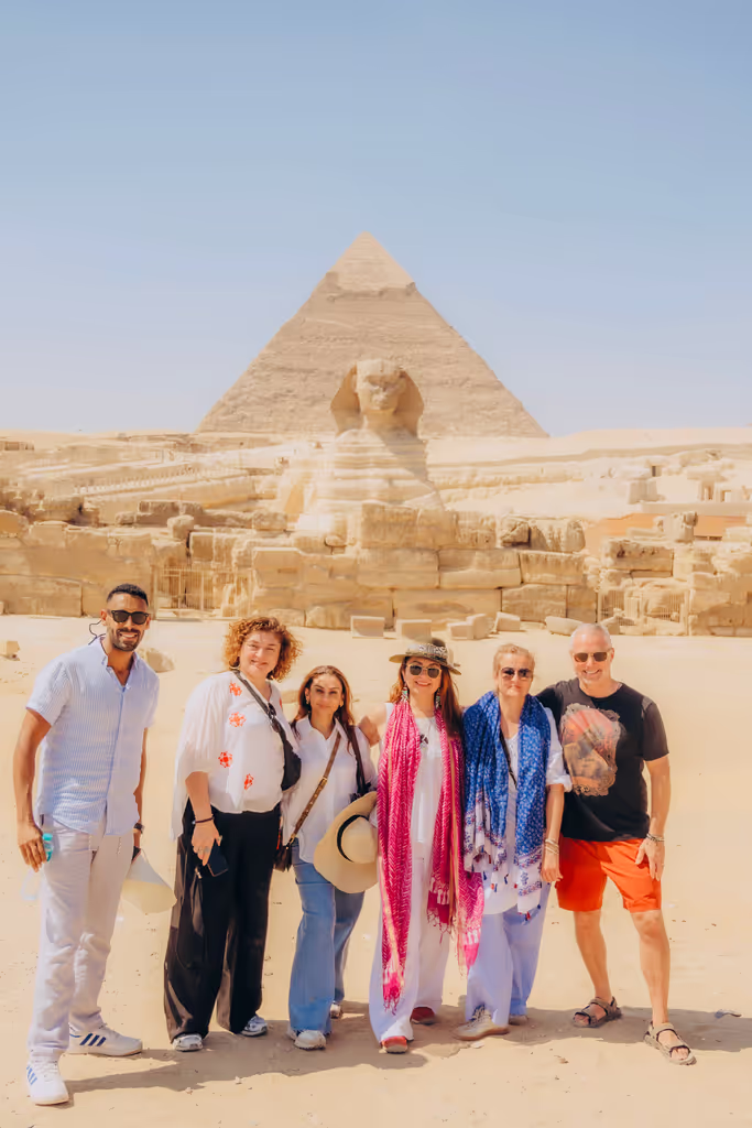 Luxor Private Tour - Giza Pyramids 