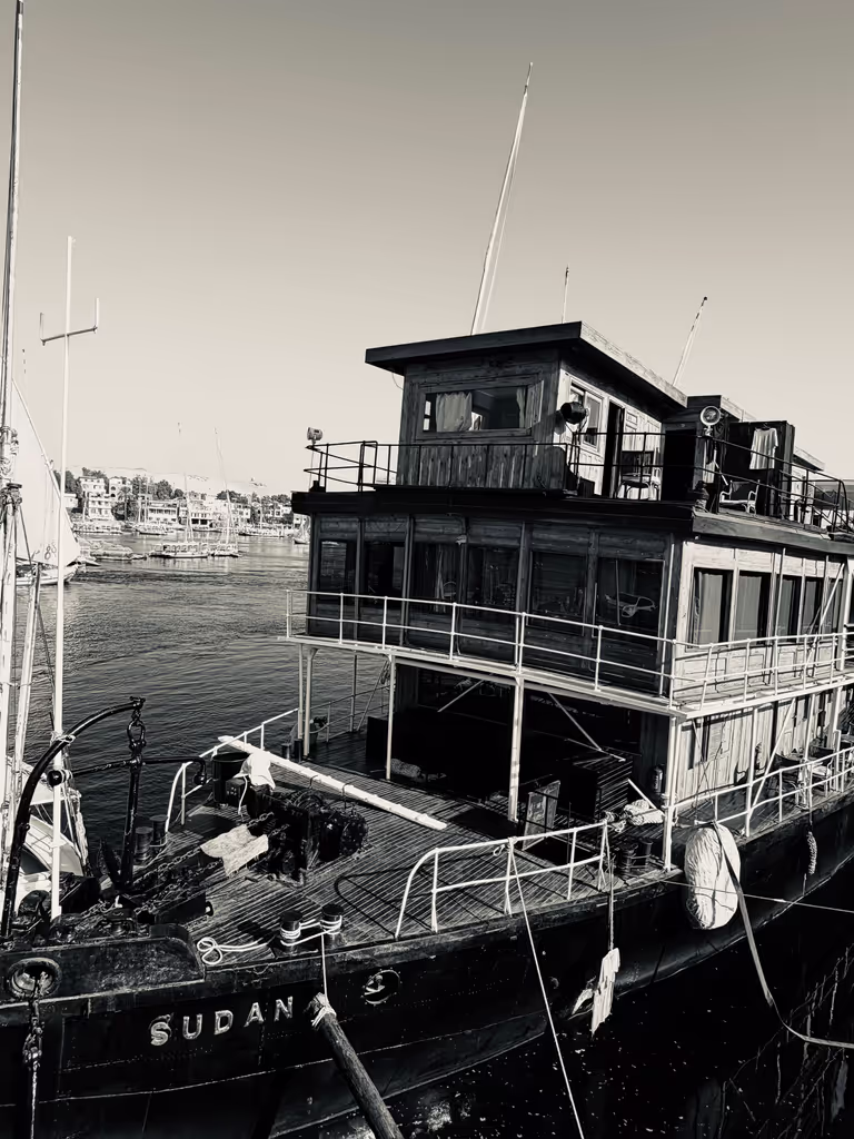 Luxor Private Tour - Sudan boat 