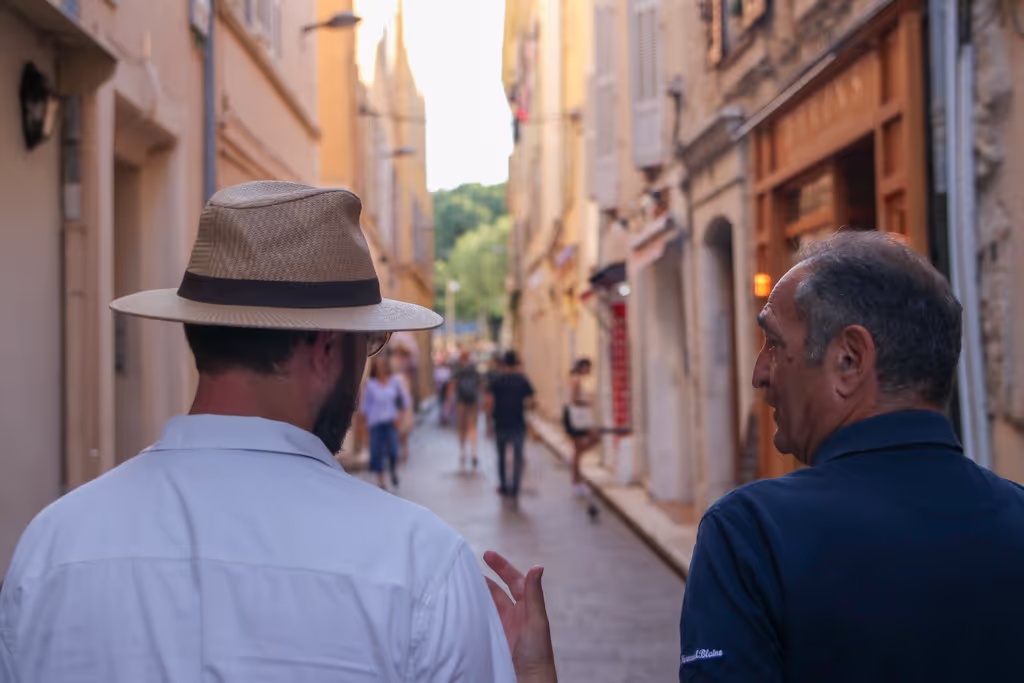 Nice Private Tour - Mago guiding in Antibes