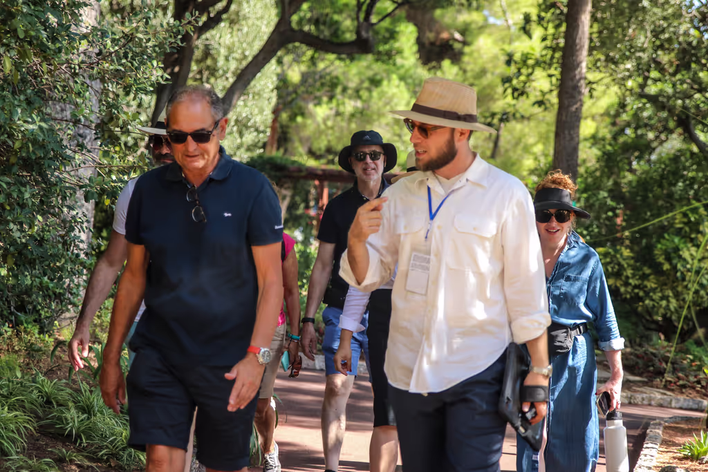 Nice Private Tour - Mago guiding in Monaco St Martin Gardens