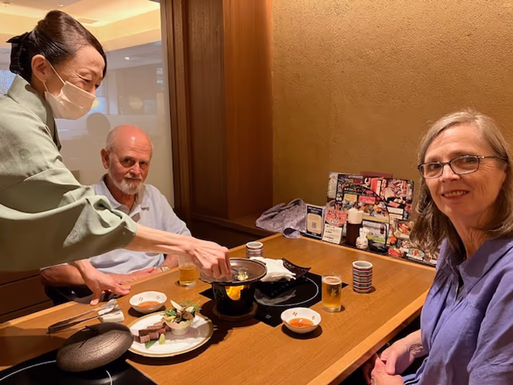 Yokohama Private Tour - Lovely Washingtonians enjoying cheap succulent Wagyu 