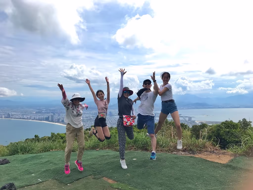 Da Nang Private Tour - Paragliding spot on Son Tra Mountian, Da Nang