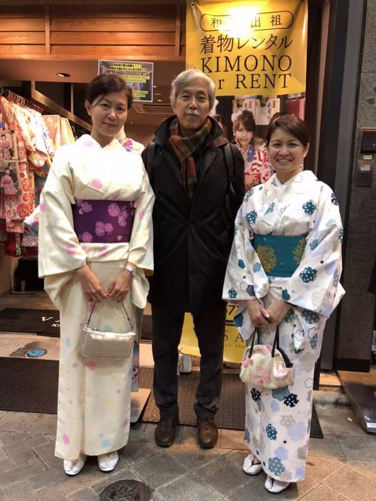 Saitama Private Tour - Lovely guests from Singapore enjoy wearing Kimono at Asakusa